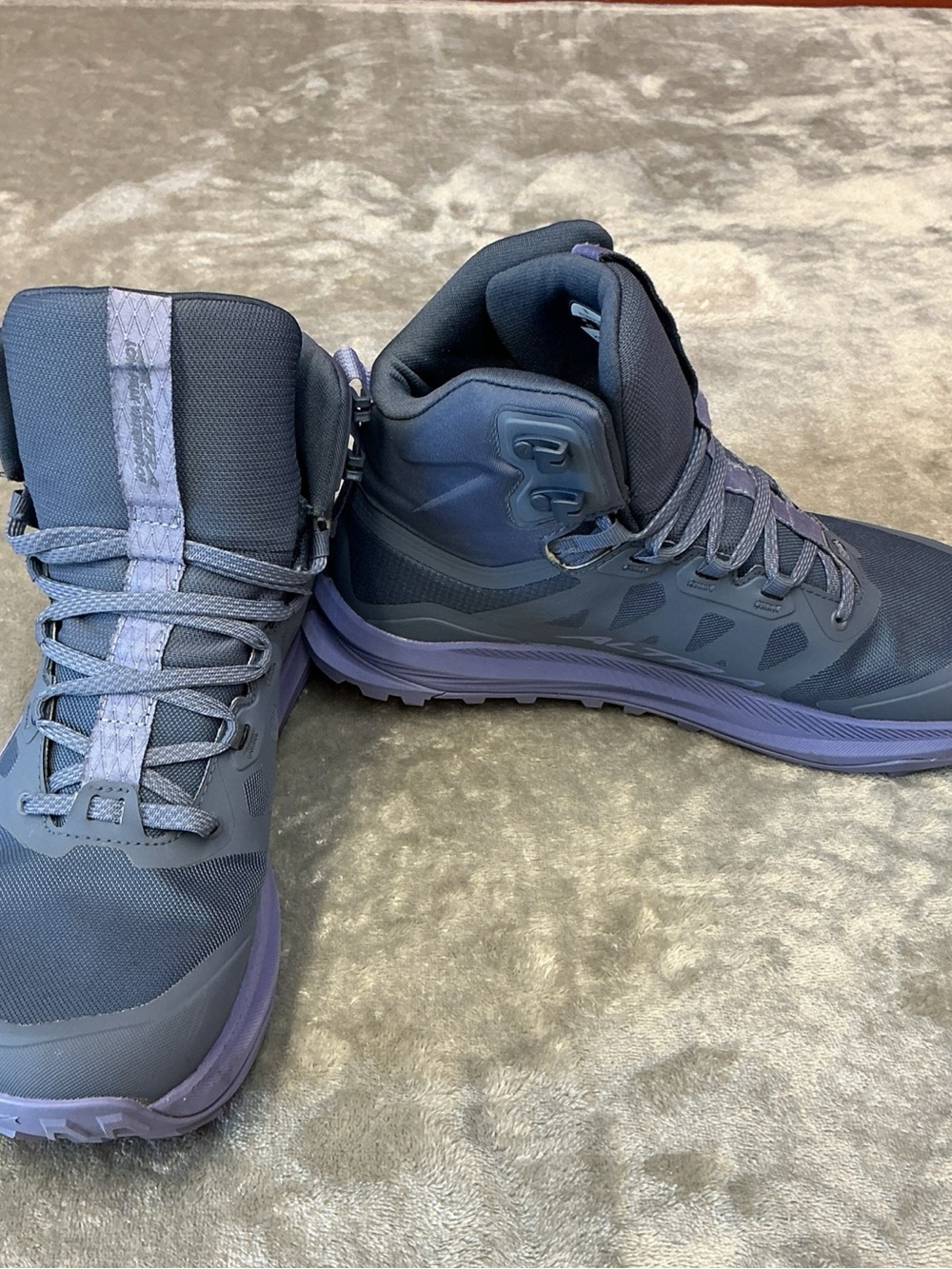 Altra Lone Peak 9 Waterproof Mid Hiking Boot Women's 8.5 ALOA85PU442 Support